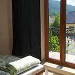 Pod Modrzewiami Quarto em Acomodações Particulares