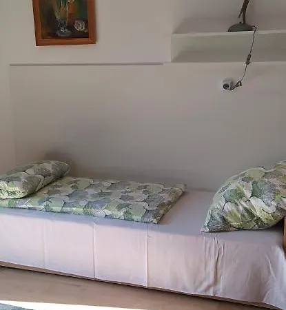 Habitación en casa particular Pod Modrzewiami *