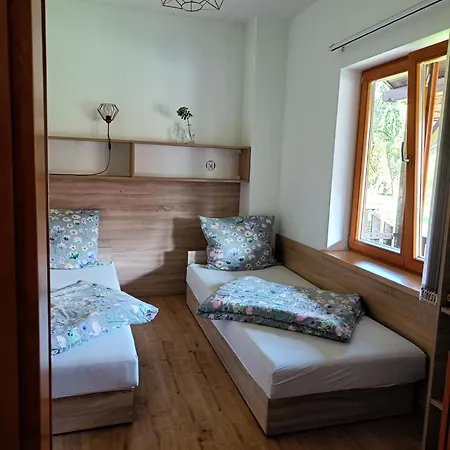 Pod Modrzewiami * Milówka