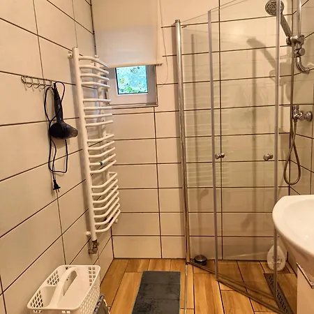 Pod Modrzewiami Habitación en casa particular