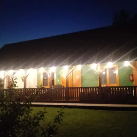 Pod Modrzewiami Milówka