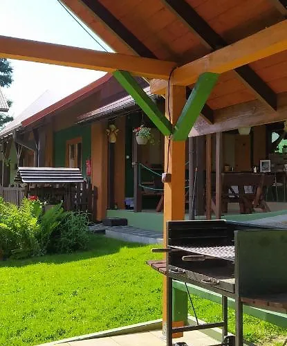 Pod Modrzewiami Homestay