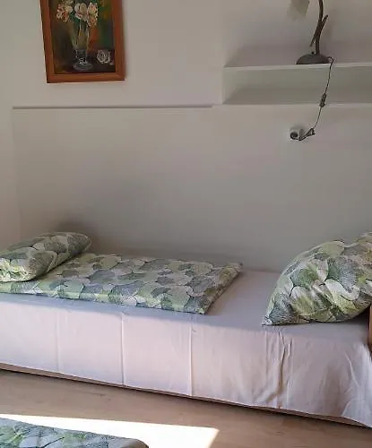 בית אירוח Pod Modrzewiami *